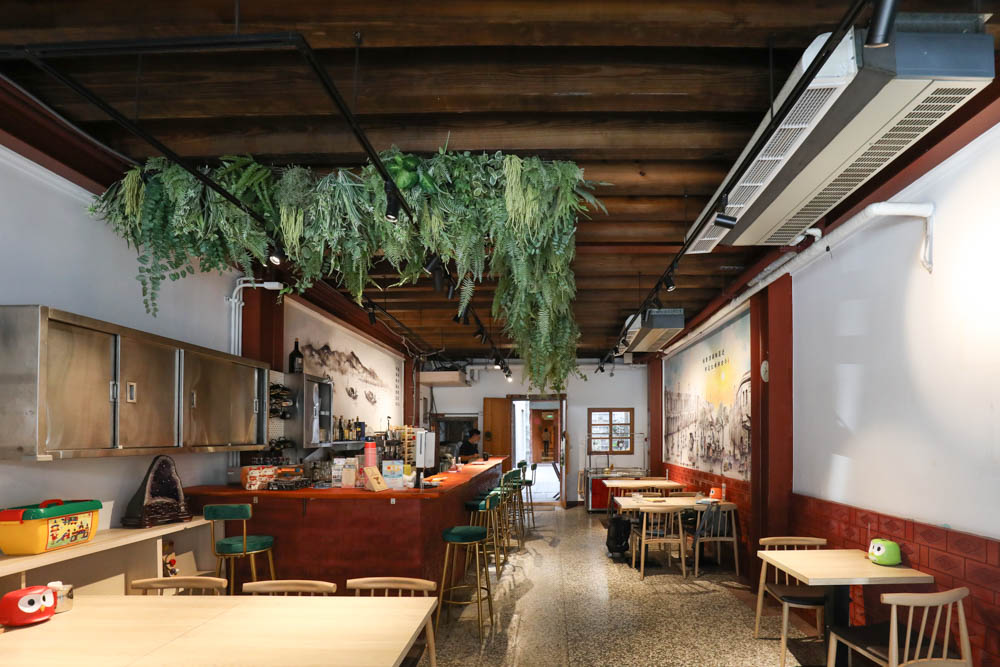 台北大稻埕迪化街美食|稻邸 D. House 親子寵物友善餐廳。絕美老宅、古色古香百年老宅邸、老屋咖啡廳 - 第3張圖 台北大稻埕迪化街美食|稻邸 D. House 親子寵物友善餐廳。絕美老宅、古色古香百年老宅邸、老屋咖啡廳
