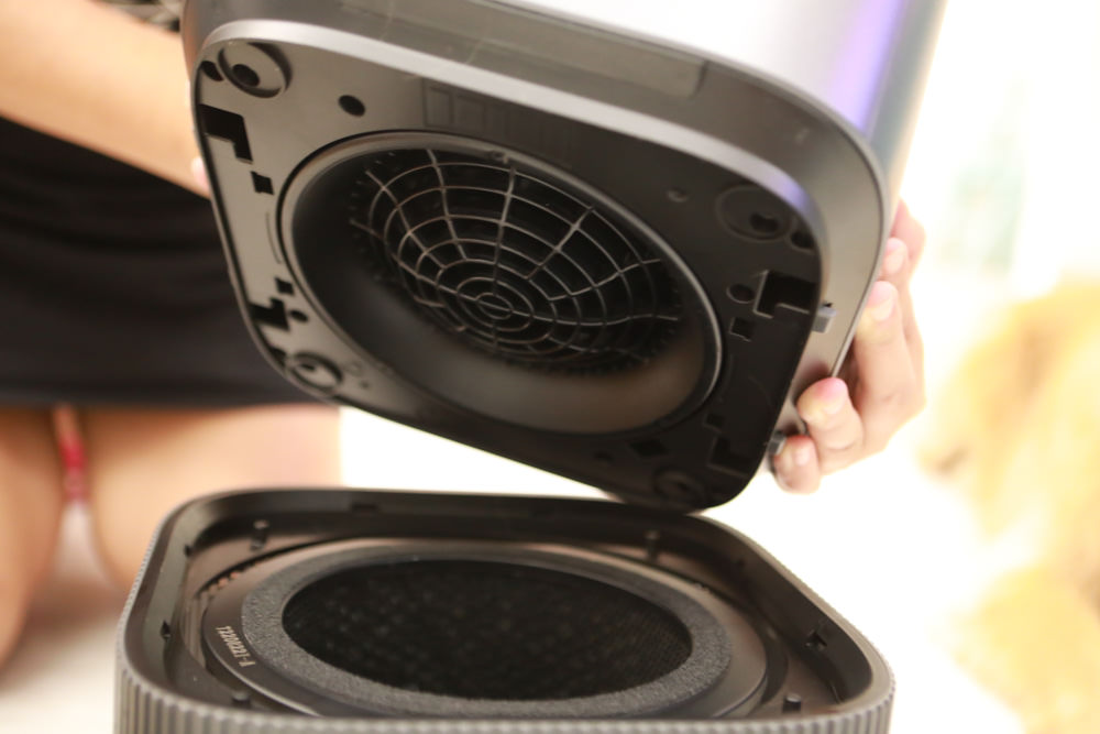 TOSHIBA東芝|PUREGO UV抗菌除臭空氣清淨機 CAF-A400TW(H)。快速去除異味、感受清新空氣、適合寵物家庭、適用5-8坪 - 第9張圖 TOSHIBA東芝|PUREGO UV抗菌除臭空氣清淨機 CAF-A400TW(H)。快速去除異味、感受清新空氣、適合寵物家庭、適用5-8坪