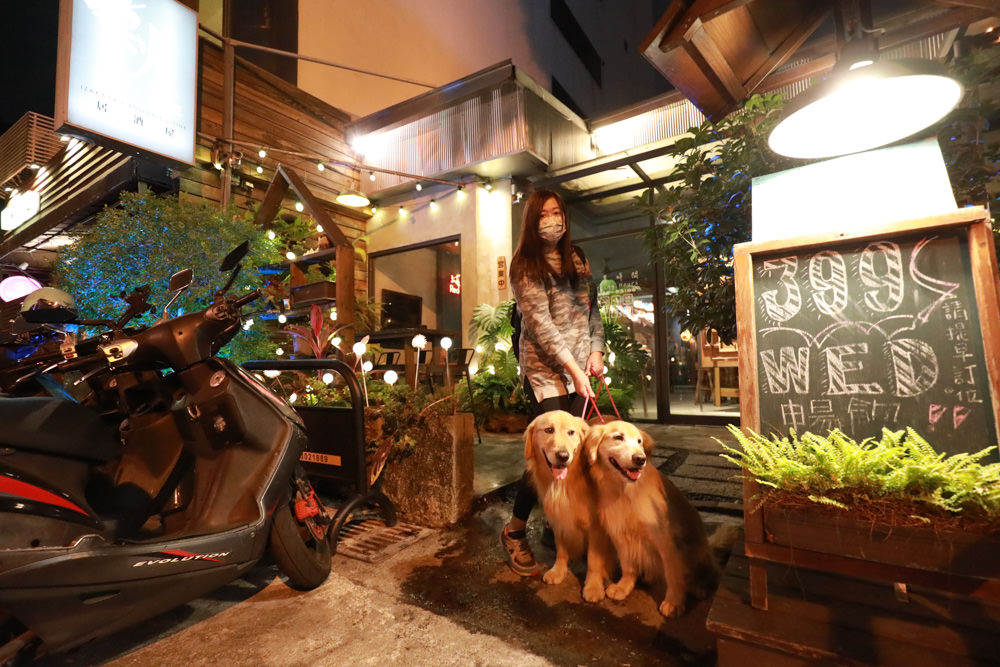 台中西區美食｜秋田笠 Izakaya。寵物友善餐廳、居酒屋、燒烤串燒、台中必吃宵夜 、深夜食堂