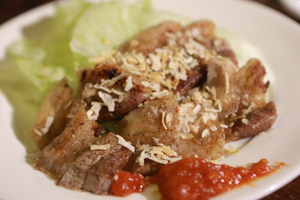 台中西區美食｜秋田笠 Izakaya。寵物友善餐廳、居酒屋、燒烤串燒、台中必吃宵夜 、深夜食堂