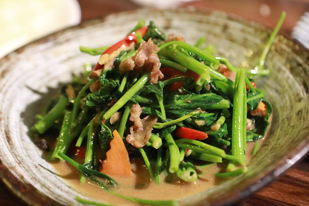 台中西區美食｜秋田笠 Izakaya。寵物友善餐廳、居酒屋、燒烤串燒、台中必吃宵夜 、深夜食堂