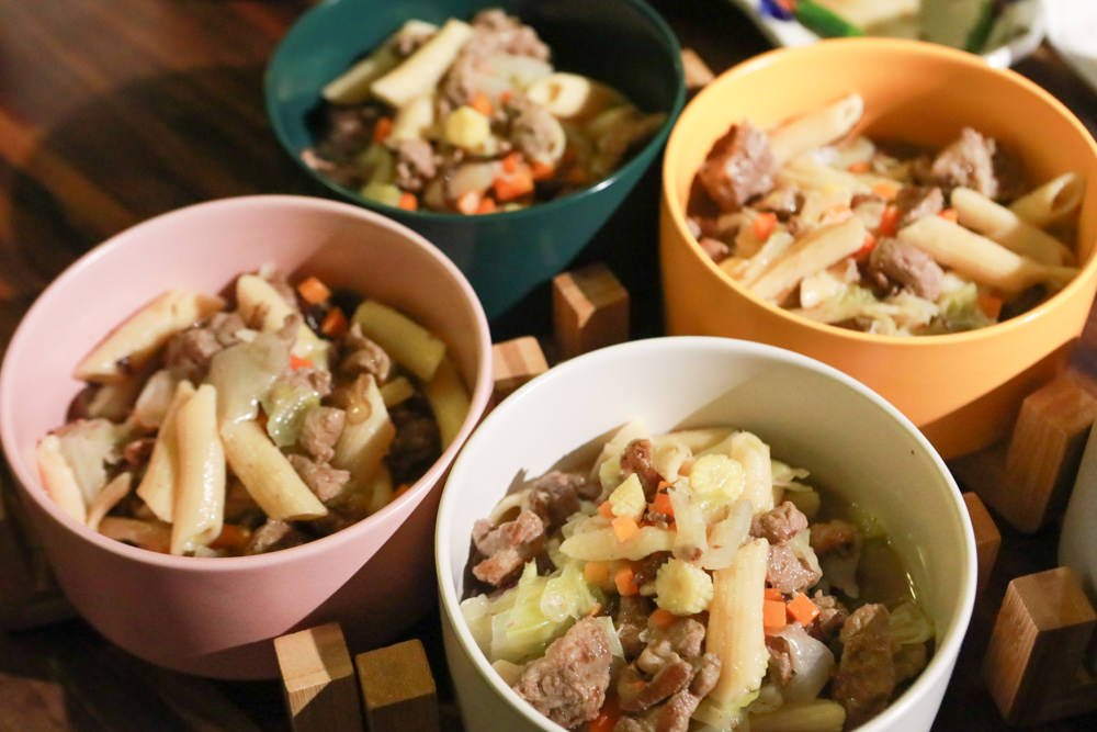 台中西區美食｜秋田笠 Izakaya。寵物友善餐廳、居酒屋、燒烤串燒、台中必吃宵夜 、深夜食堂