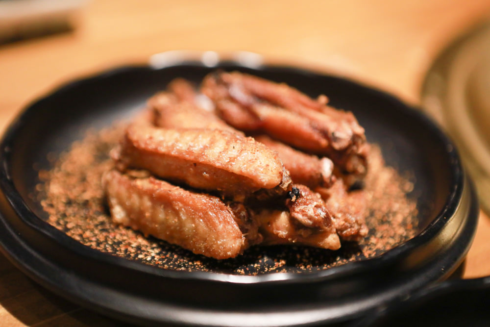 竹北美食|米燒肉炭火小酒館竹北店。新鮮平價燒肉店、單點燒肉、專業烤、必吃燒烤、新竹竹北寵物友善餐廳、小包廂、 - 第19張圖 竹北美食|米燒肉炭火小酒館竹北店。新鮮平價燒肉店、單點燒肉、專業烤、必吃燒烤、新竹竹北寵物友善餐廳、小包廂、