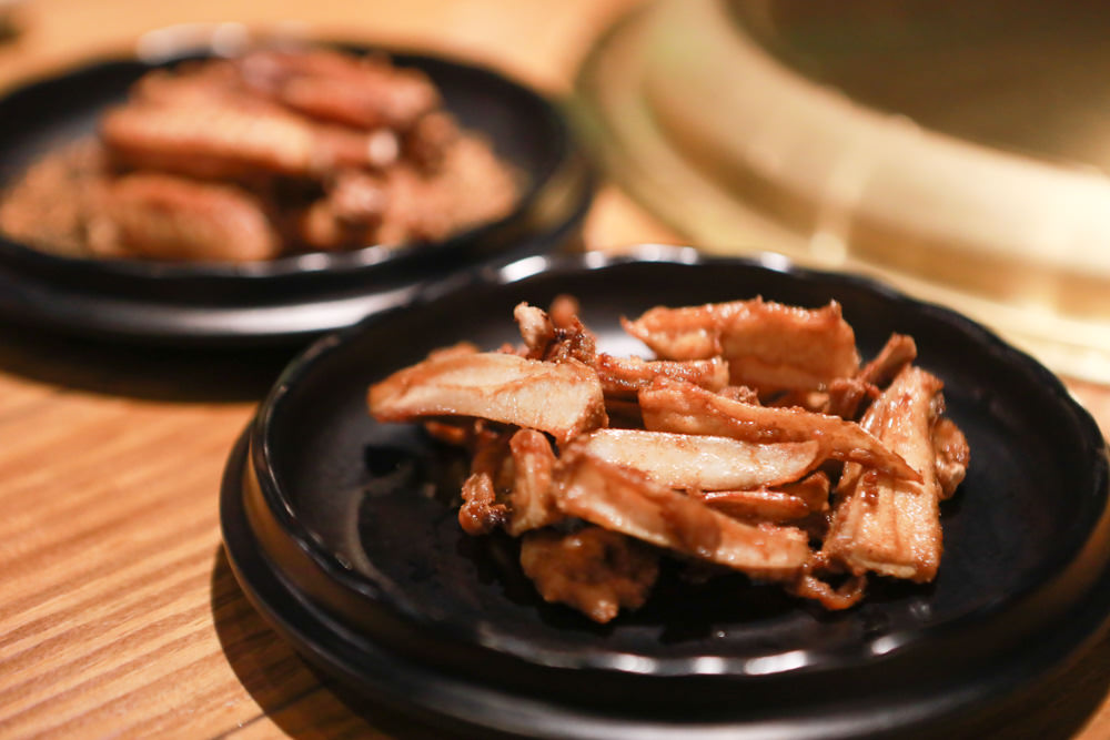 竹北美食｜米燒肉炭火小酒館竹北店。新鮮平價燒肉店、單點燒肉、專業烤、必吃燒烤、新竹竹北寵物友善餐廳、小包廂、