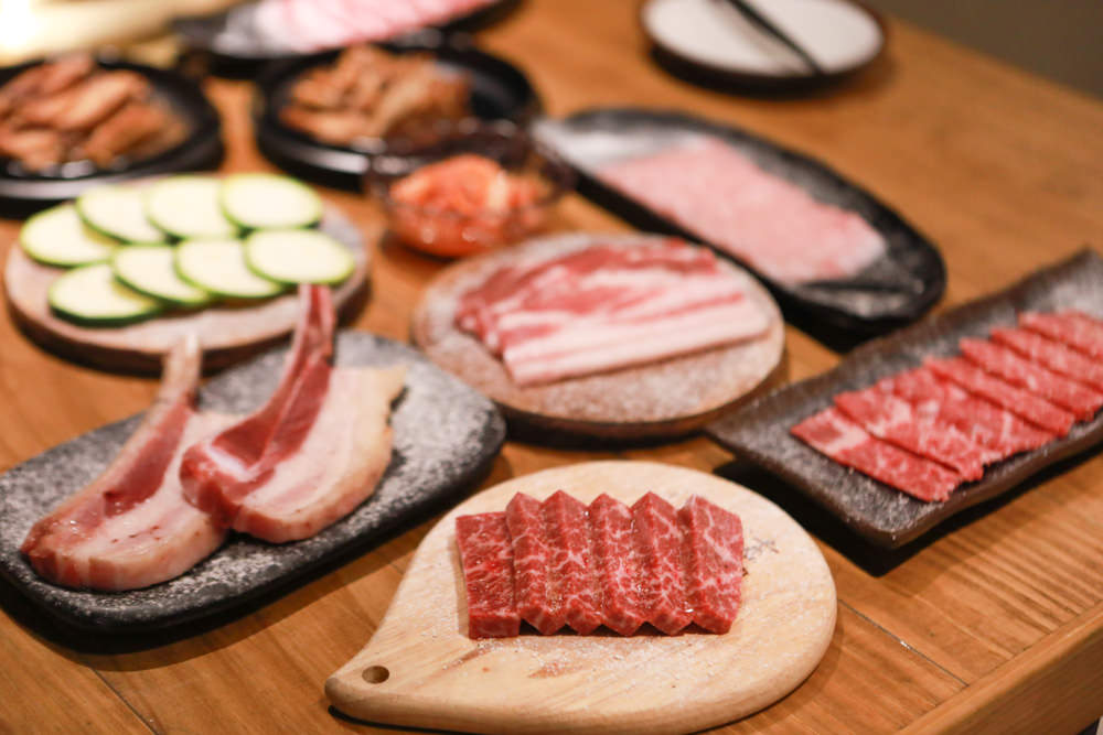 竹北美食|米燒肉炭火小酒館竹北店。新鮮平價燒肉店、單點燒肉、專業烤、必吃燒烤、新竹竹北寵物友善餐廳、小包廂、 - 第14張圖 竹北美食|米燒肉炭火小酒館竹北店。新鮮平價燒肉店、單點燒肉、專業烤、必吃燒烤、新竹竹北寵物友善餐廳、小包廂、