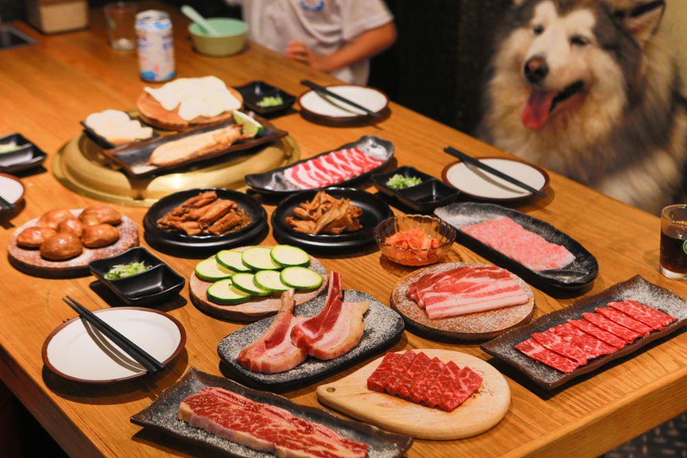 竹北美食|米燒肉炭火小酒館竹北店。新鮮平價燒肉店、單點燒肉、專業烤、必吃燒烤、新竹竹北寵物友善餐廳、小包廂、 - 第25張圖 竹北美食|米燒肉炭火小酒館竹北店。新鮮平價燒肉店、單點燒肉、專業烤、必吃燒烤、新竹竹北寵物友善餐廳、小包廂、