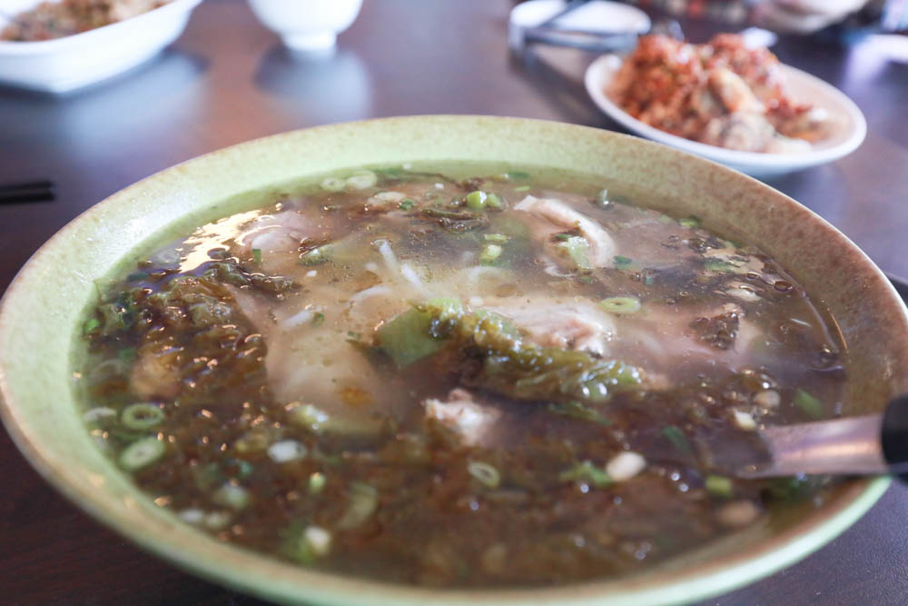 清境瑪格麗特紫屋餐廳｜清境景觀餐廳、南投清境美食、雲南擺夷風味特色合菜、金牌烤雞、套餐