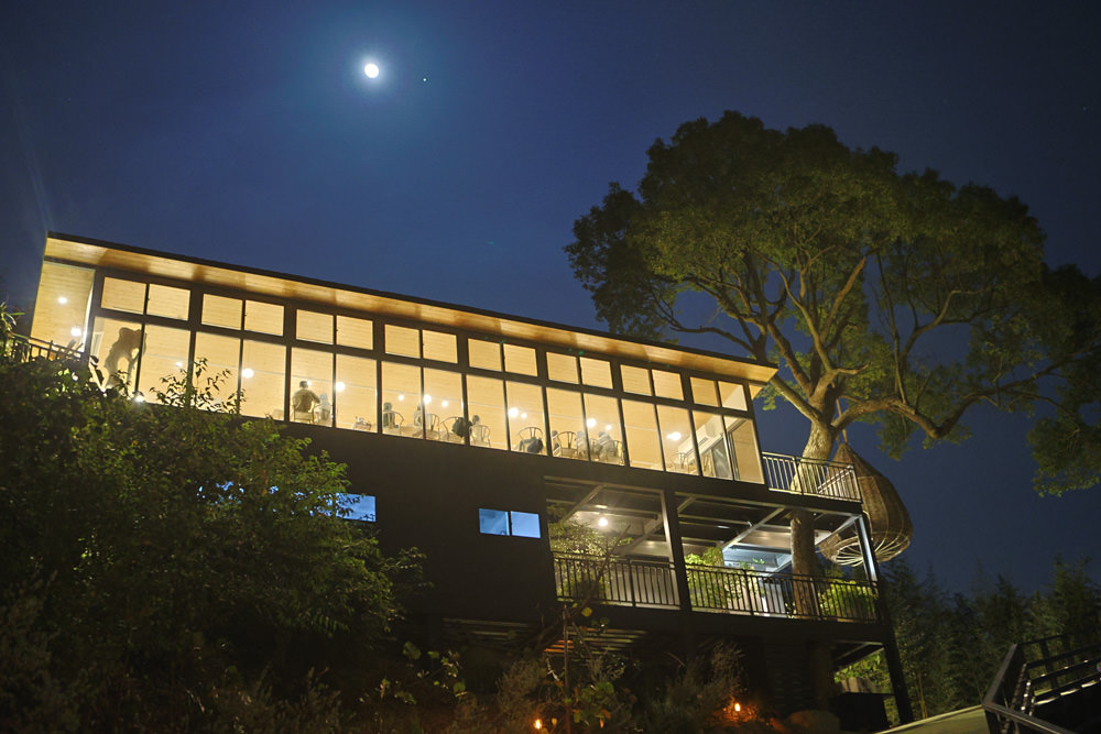 苗栗銅鑼｜紫鳶山城- 覓境莊園。寵物友善民宿、群山繚繞、竹林秘境中的絕美莊園、日式奢華露營小屋