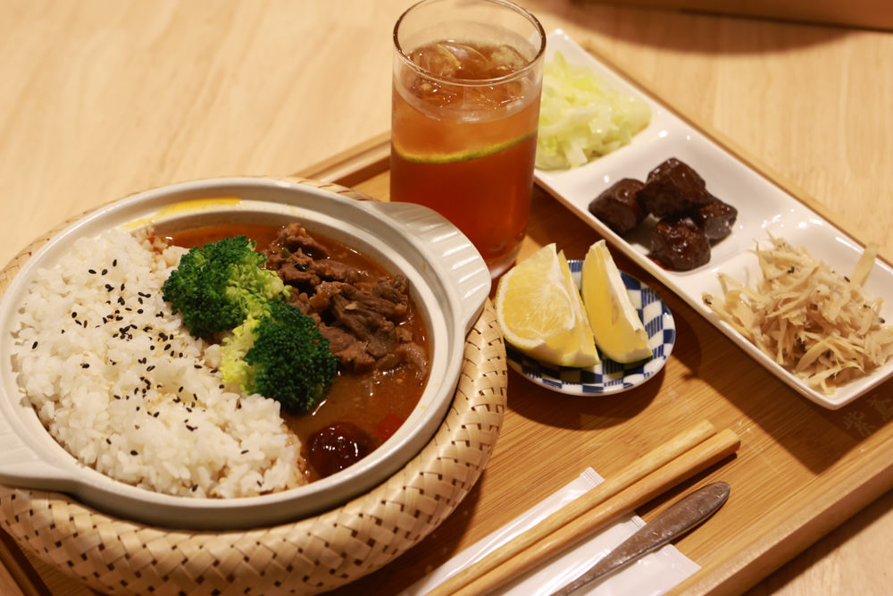 苗栗銅鑼｜紫鳶山城- 覓境莊園。寵物友善民宿、群山繚繞、竹林秘境中的絕美莊園、日式奢華露營小屋
