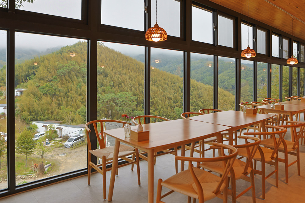 苗栗銅鑼｜紫鳶山城- 覓境莊園。寵物友善民宿、群山繚繞、竹林秘境中的絕美莊園、日式奢華露營小屋