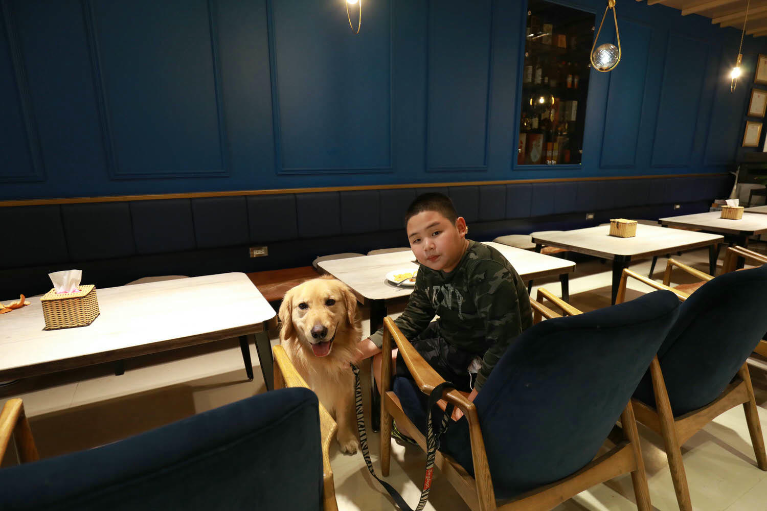 宜蘭礁溪溫泉飯店｜美嘉美溫泉大飯店。宜蘭礁溪寵物友善溫泉飯店、一泊三食吃到飽（下午茶、宵夜、早餐）、還有可與貓咪互動的可愛貓房！