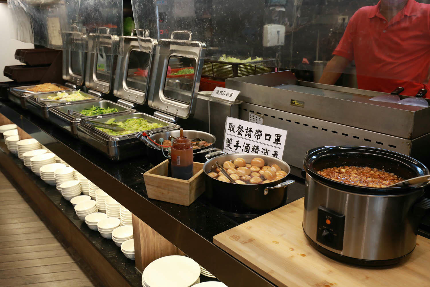 宜蘭礁溪溫泉飯店｜美嘉美溫泉大飯店。宜蘭礁溪寵物友善溫泉飯店、一泊三食吃到飽（下午茶、宵夜、早餐）、還有可與貓咪互動的可愛貓房！