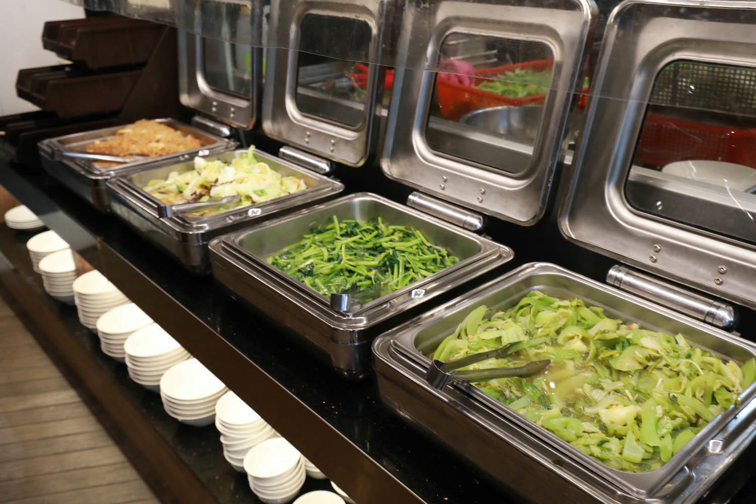 宜蘭礁溪溫泉飯店｜美嘉美溫泉大飯店。宜蘭礁溪寵物友善溫泉飯店、一泊三食吃到飽（下午茶、宵夜、早餐）、還有可與貓咪互動的可愛貓房！