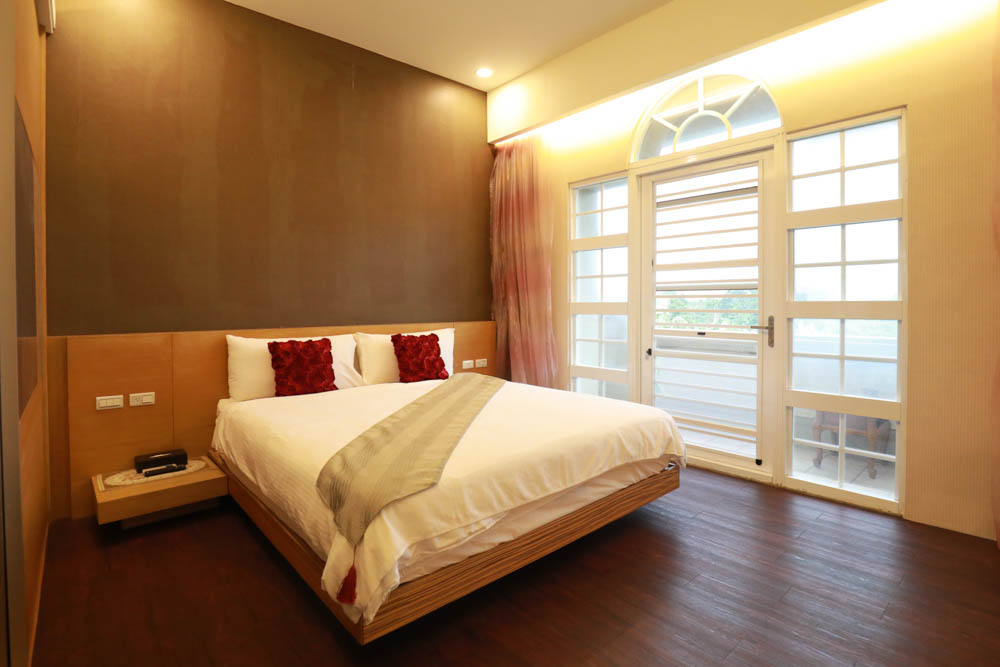 花蓮翠山莊villa包棟民宿|花蓮吉安包棟泳池民宿推薦、花蓮寵物友善民宿、豪華大別墅、泳池畔餐桌、大草皮、漂浮早餐 - 第18張圖 花蓮翠山莊villa包棟民宿|花蓮吉安包棟泳池民宿推薦、花蓮寵物友善民宿、豪華大別墅、泳池畔餐桌、大草皮、漂浮早餐