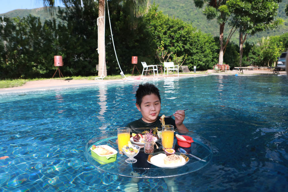 花蓮翠山莊villa包棟民宿|花蓮吉安包棟泳池民宿推薦、花蓮寵物友善民宿、豪華大別墅、泳池畔餐桌、大草皮、漂浮早餐 - 第79張圖 花蓮翠山莊villa包棟民宿|花蓮吉安包棟泳池民宿推薦、花蓮寵物友善民宿、豪華大別墅、泳池畔餐桌、大草皮、漂浮早餐