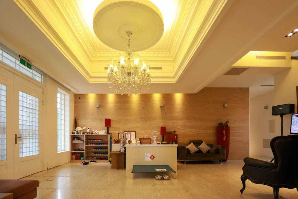 花蓮翠山莊villa包棟民宿|花蓮吉安包棟泳池民宿推薦、花蓮寵物友善民宿、豪華大別墅、泳池畔餐桌、大草皮、漂浮早餐 - 第5張圖 花蓮翠山莊villa包棟民宿|花蓮吉安包棟泳池民宿推薦、花蓮寵物友善民宿、豪華大別墅、泳池畔餐桌、大草皮、漂浮早餐