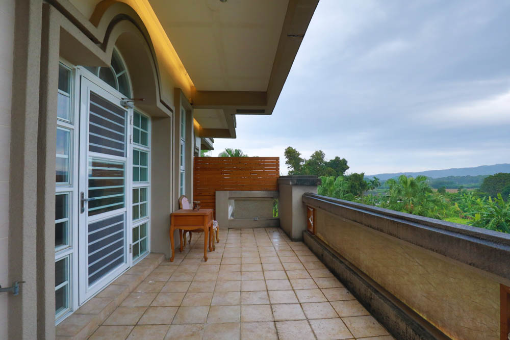 花蓮翠山莊villa包棟民宿|花蓮吉安包棟泳池民宿推薦、花蓮寵物友善民宿、豪華大別墅、泳池畔餐桌、大草皮、漂浮早餐 - 第26張圖 花蓮翠山莊villa包棟民宿|花蓮吉安包棟泳池民宿推薦、花蓮寵物友善民宿、豪華大別墅、泳池畔餐桌、大草皮、漂浮早餐