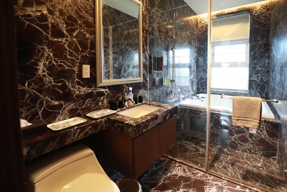 花蓮翠山莊villa包棟民宿|花蓮吉安包棟泳池民宿推薦、花蓮寵物友善民宿、豪華大別墅、泳池畔餐桌、大草皮、漂浮早餐 - 第25張圖 花蓮翠山莊villa包棟民宿|花蓮吉安包棟泳池民宿推薦、花蓮寵物友善民宿、豪華大別墅、泳池畔餐桌、大草皮、漂浮早餐