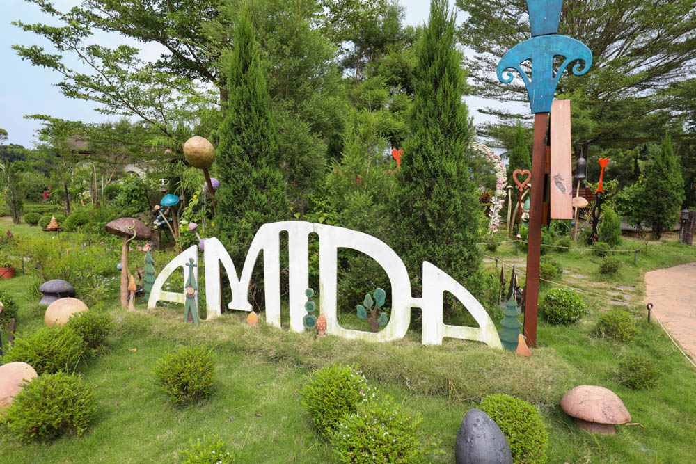 屏東景點|AMIDA艾米達精靈谷茶樹莊園。寵物友善景點、墾丁順遊景點、走進魔法精靈的奇幻世界! - 第5張圖 屏東景點|AMIDA艾米達精靈谷茶樹莊園。寵物友善景點、墾丁順遊景點、走進魔法精靈的奇幻世界!