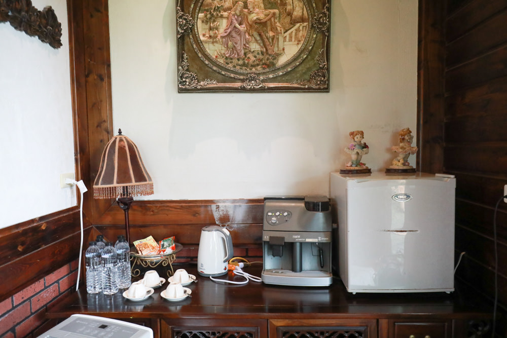 宜蘭冬山民宿｜芯園我的夢中城堡。歐洲童話風情溜滑梯民宿、寵物友善民宿、童話故事城堡民宿