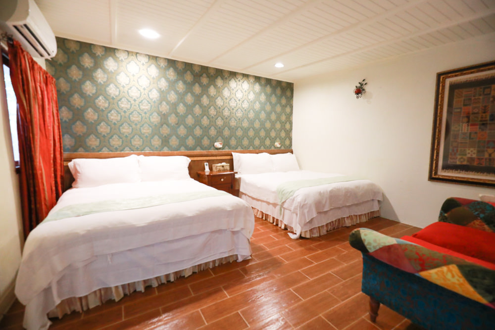 宜蘭冬山民宿｜芯園我的夢中城堡。歐洲童話風情溜滑梯民宿、寵物友善民宿、童話故事城堡民宿