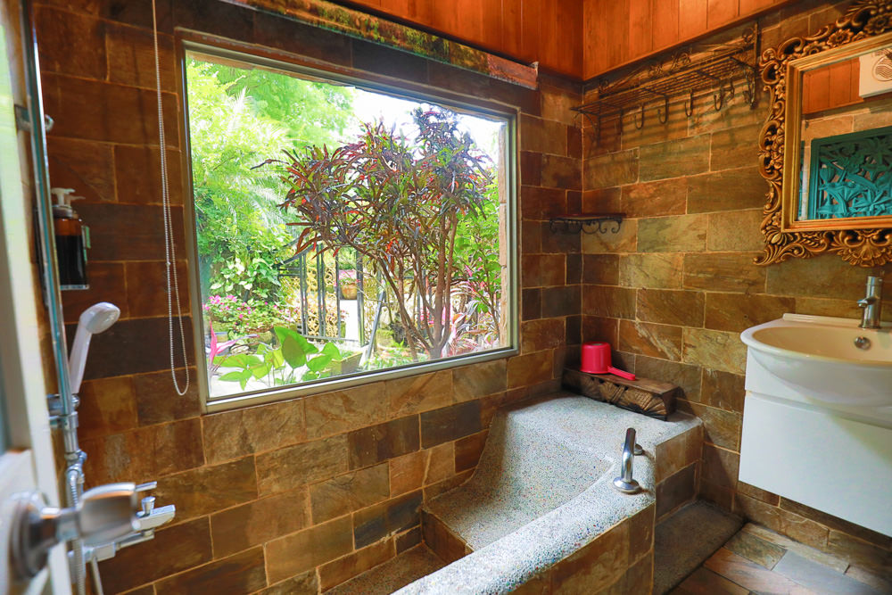 宜蘭冬山民宿｜芯園我的夢中城堡。歐洲童話風情溜滑梯民宿、寵物友善民宿、童話故事城堡民宿