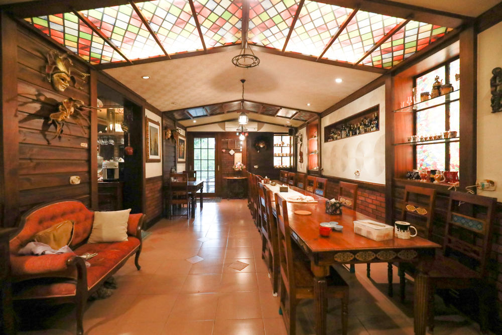 宜蘭冬山民宿｜芯園我的夢中城堡。歐洲童話風情溜滑梯民宿、寵物友善民宿、童話故事城堡民宿