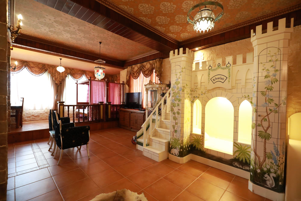 宜蘭冬山民宿｜芯園我的夢中城堡。歐洲童話風情溜滑梯民宿、寵物友善民宿、童話故事城堡民宿