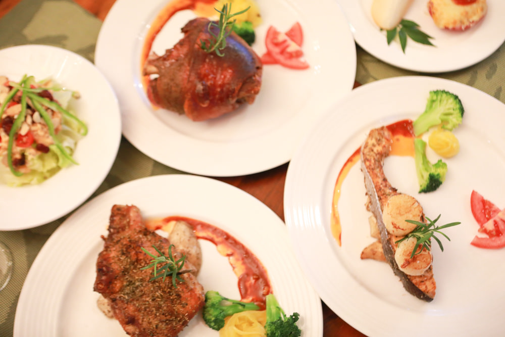 宜蘭冬山民宿｜芯園我的夢中城堡。歐洲童話風情溜滑梯民宿、寵物友善民宿、童話故事城堡民宿