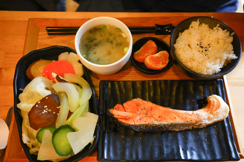 花蓮美食|木宅波米(Pomme波米咖啡館)。老宅咖啡廳、老木屋早午餐、寵物友善餐廳、手工貝果、飲料暢飲! - 第16張圖 花蓮美食|木宅波米(Pomme波米咖啡館)。老宅咖啡廳、老木屋早午餐、寵物友善餐廳、手工貝果、飲料暢飲!