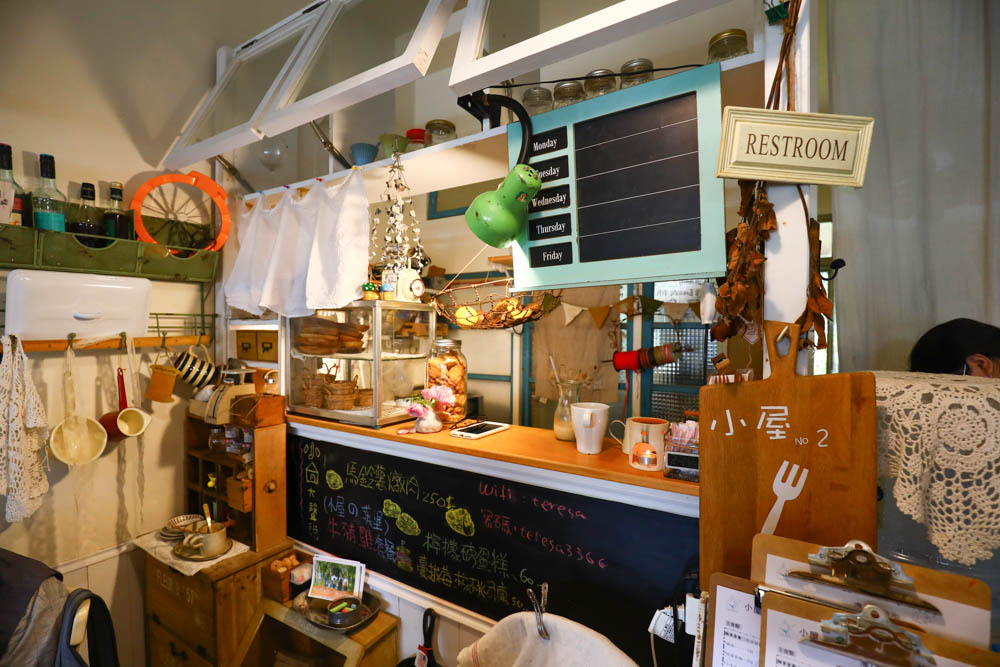 花蓮鳳林美食|鄉村小屋2。鄉村風日系雜貨、輕食簡餐、飲料無限暢飲、寵物友善餐廳 - 第10張圖 花蓮鳳林美食|鄉村小屋2。鄉村風日系雜貨、輕食簡餐、飲料無限暢飲、寵物友善餐廳