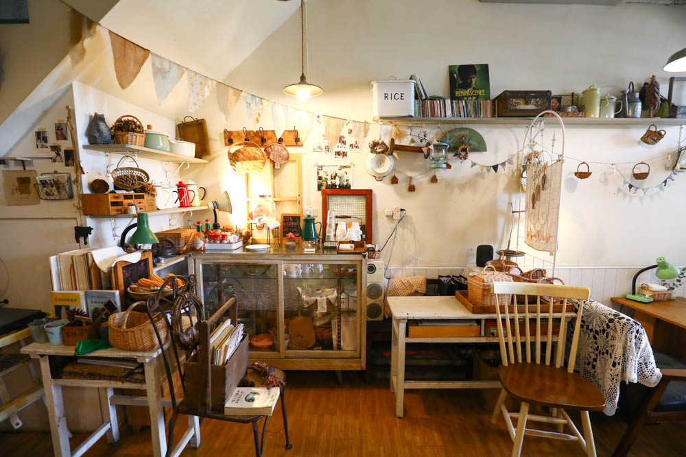 花蓮鳳林美食|鄉村小屋2。鄉村風日系雜貨、輕食簡餐、飲料無限暢飲、寵物友善餐廳 - 第11張圖 花蓮鳳林美食|鄉村小屋2。鄉村風日系雜貨、輕食簡餐、飲料無限暢飲、寵物友善餐廳
