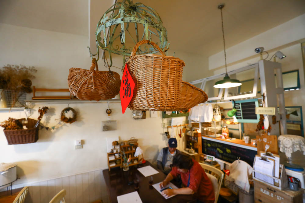花蓮鳳林美食|鄉村小屋2。鄉村風日系雜貨、輕食簡餐、飲料無限暢飲、寵物友善餐廳 - 第13張圖 花蓮鳳林美食|鄉村小屋2。鄉村風日系雜貨、輕食簡餐、飲料無限暢飲、寵物友善餐廳