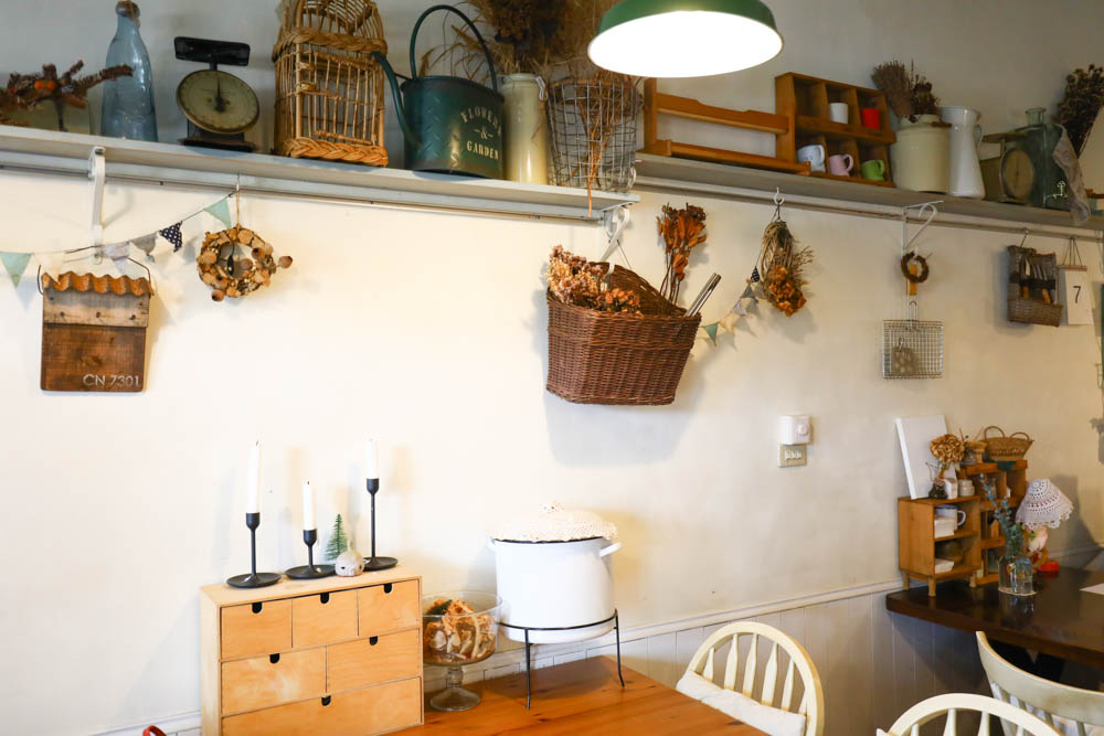 花蓮鳳林美食|鄉村小屋2。鄉村風日系雜貨、輕食簡餐、飲料無限暢飲、寵物友善餐廳 - 第7張圖 花蓮鳳林美食|鄉村小屋2。鄉村風日系雜貨、輕食簡餐、飲料無限暢飲、寵物友善餐廳