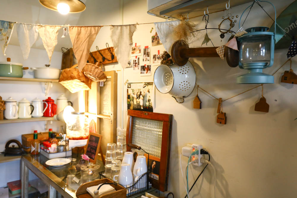 花蓮鳳林美食|鄉村小屋2。鄉村風日系雜貨、輕食簡餐、飲料無限暢飲、寵物友善餐廳 - 第8張圖 花蓮鳳林美食|鄉村小屋2。鄉村風日系雜貨、輕食簡餐、飲料無限暢飲、寵物友善餐廳
