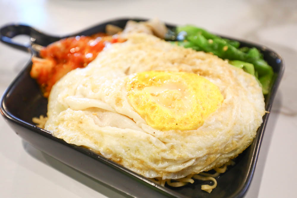 花蓮美食｜瑞樂絲Relax複合式餐飲 。早午晚餐、炒泡麵、火鍋、漢堡、寵物友善餐廳