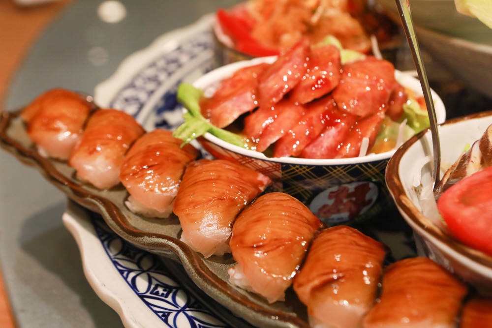 花蓮美食｜賴桑壽司屋。讓人歎為觀止的無菜單料理、寵物友善餐廳、寬敞舒適包廂、生猛海鮮、日本料理