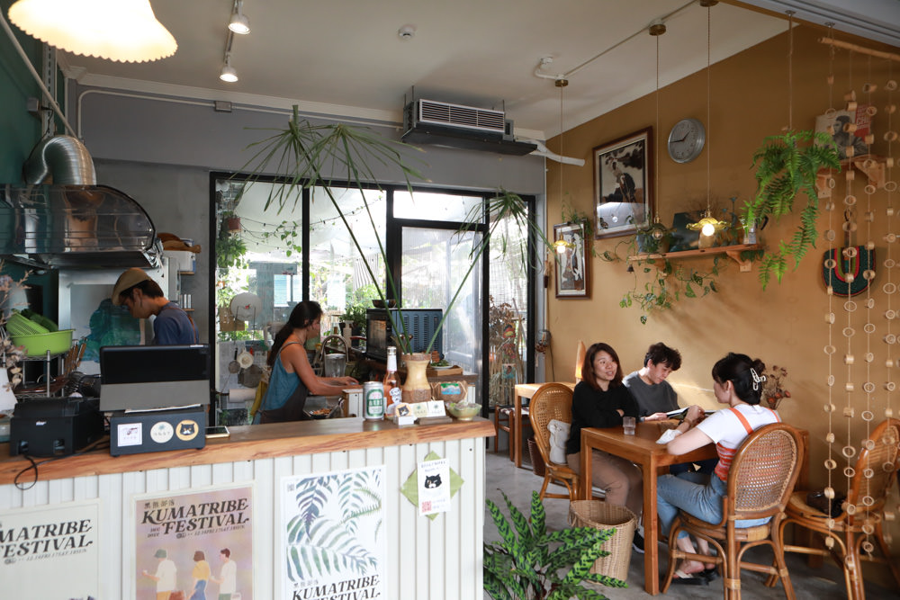 花蓮美食｜南島百合。寵物友善餐廳、隱藏巷弄間的文青復古老宅麵鋪、森林系小餐館、質感露營風、私房牛肉麵必吃