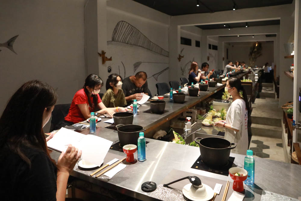 花蓮美食｜漁場鍋物三代目。花蓮縣新城鄉東昌定置漁場旁、當日現撈新鮮漁貨、花蓮寵物友善餐廳