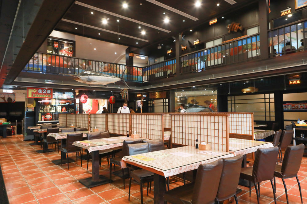 花蓮美食｜賴桑壽司屋。讓人歎為觀止的無菜單料理、寵物友善餐廳、寬敞舒適包廂、生猛海鮮、日本料理