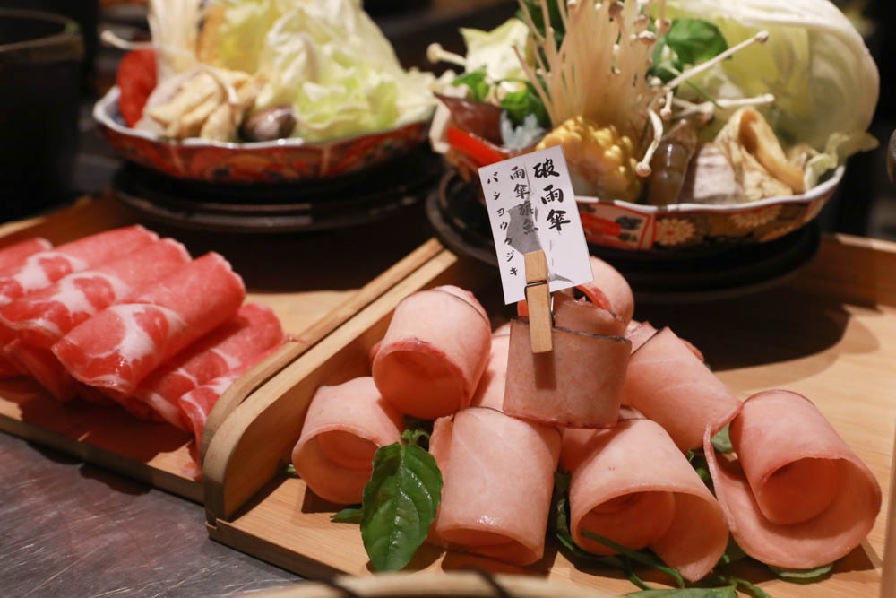 花蓮美食｜漁場鍋物三代目。花蓮縣新城鄉東昌定置漁場旁、當日現撈新鮮漁貨、花蓮寵物友善餐廳