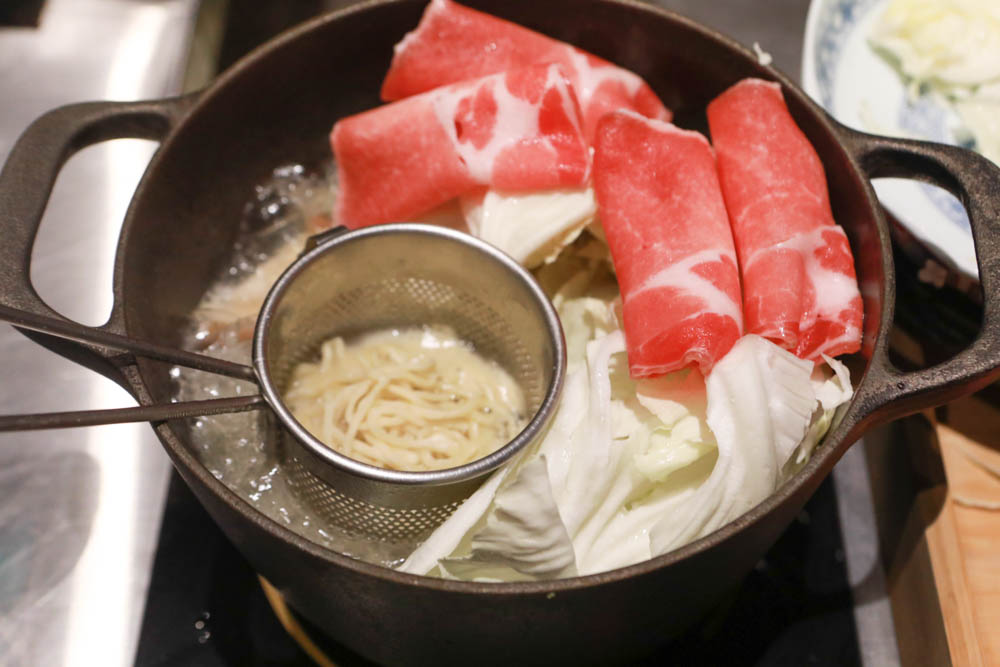 花蓮美食｜漁場鍋物三代目。花蓮縣新城鄉東昌定置漁場旁、當日現撈新鮮漁貨、花蓮寵物友善餐廳