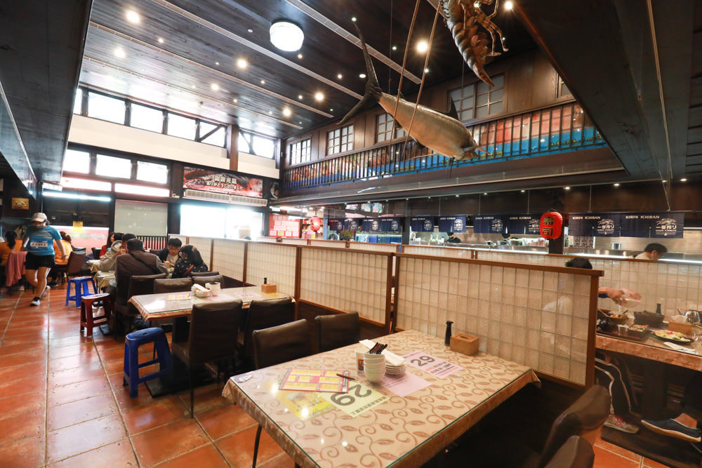 花蓮美食｜賴桑壽司屋。讓人歎為觀止的無菜單料理、寵物友善餐廳、寬敞舒適包廂、生猛海鮮、日本料理