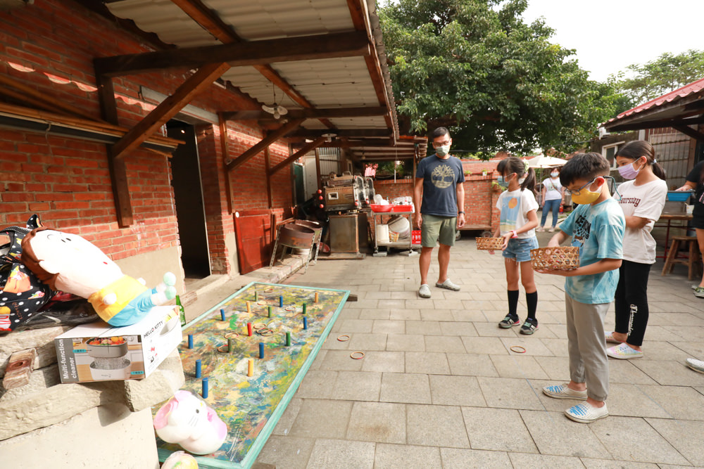 苗栗頭份傳統美食｜蘆竹湳古厝的灶腳。寵物友善餐廳、三合院吃古早味料理、台灣傳統古玩技藝體驗
