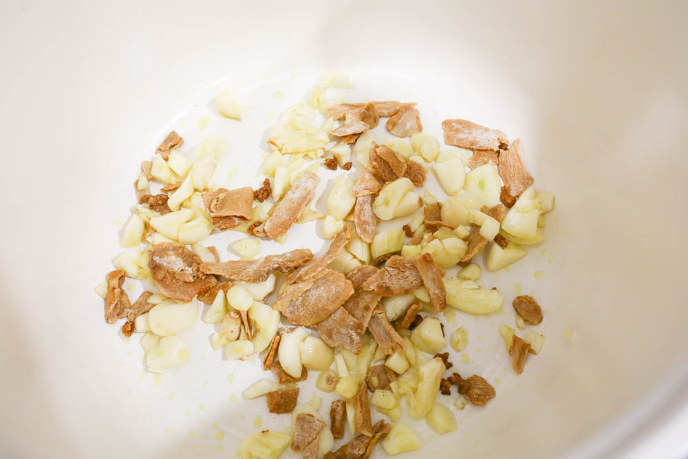 SANSUI山水智能萬用鍋SRC-H58，完勝電子鍋！開蓋熱炒煎烤、舒肥料理、高溫燉煮、蒸煮熬煮、麵糰發酵