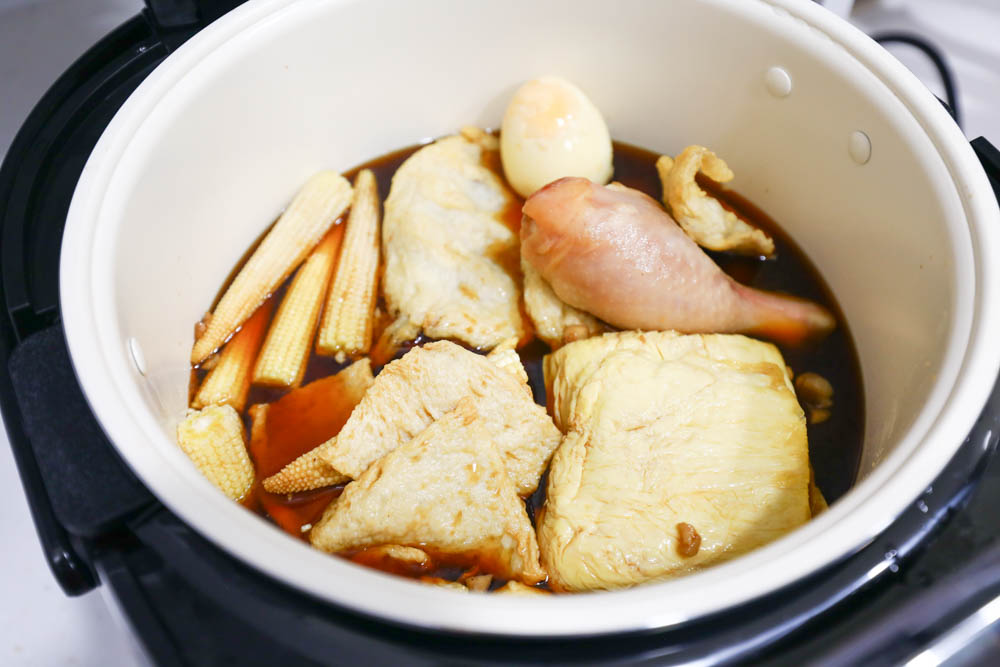 SANSUI山水智能萬用鍋SRC-H58，完勝電子鍋！開蓋熱炒煎烤、舒肥料理、高溫燉煮、蒸煮熬煮、麵糰發酵