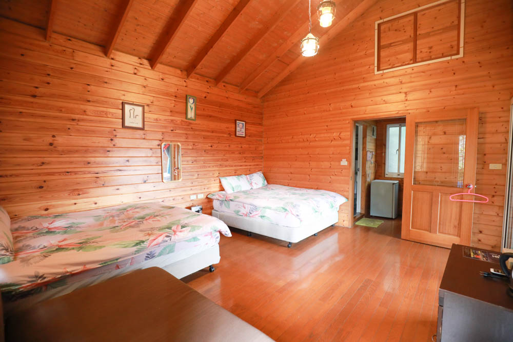 南投清境民宿推薦｜境星雲－藍天花園歐式景觀木屋、清境寵物友善民宿、博望新村入口處！