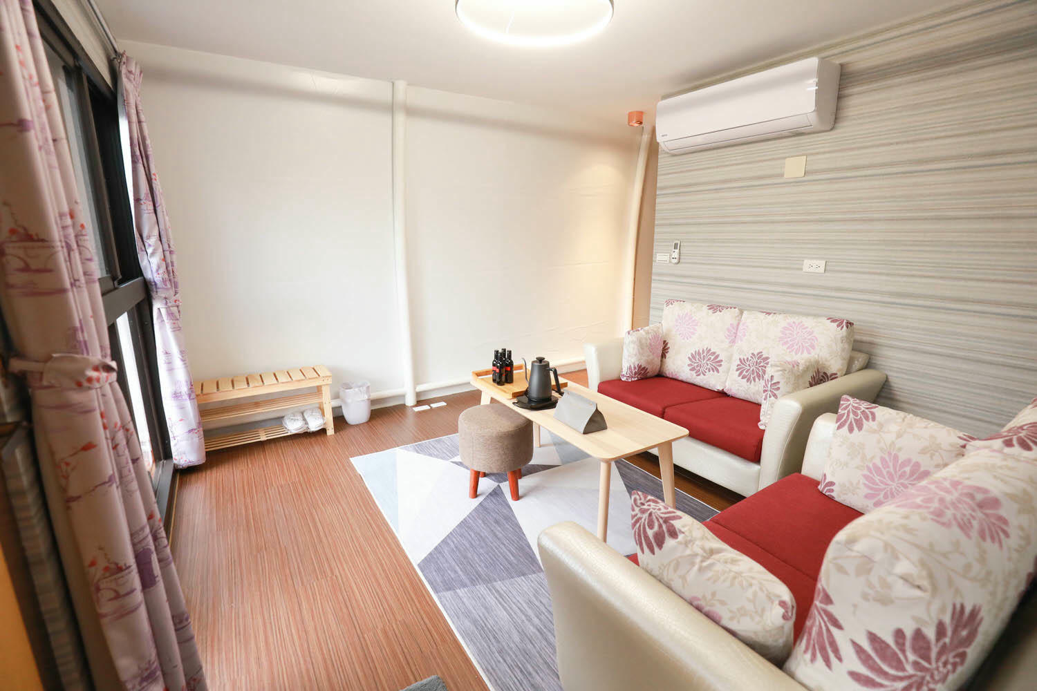 南投清境｜見晴花園渡假山莊。清境寵物友善民宿、星空樓中樓帳篷、懶人豪華露營、露營車、一泊三食