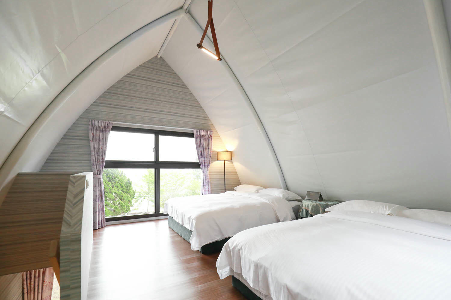 南投清境｜見晴花園渡假山莊。清境寵物友善民宿、星空樓中樓帳篷、懶人豪華露營、露營車、一泊三食