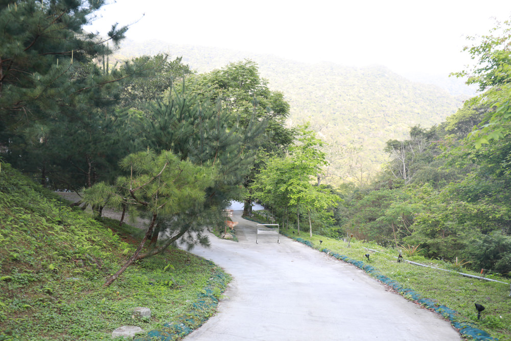 新北烏來溫泉住宿｜烏來足立司拉Sla Ulay溫泉會館、梯田溫泉背包客旅店、寵物友善飯店民宿、房間私人湯屋